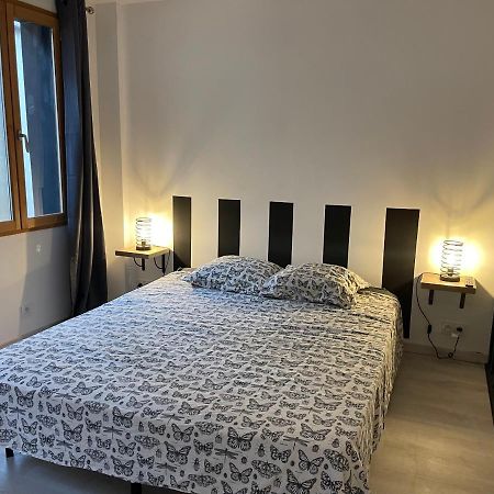 Appart Otel 2 Espalion Zewnętrze zdjęcie
